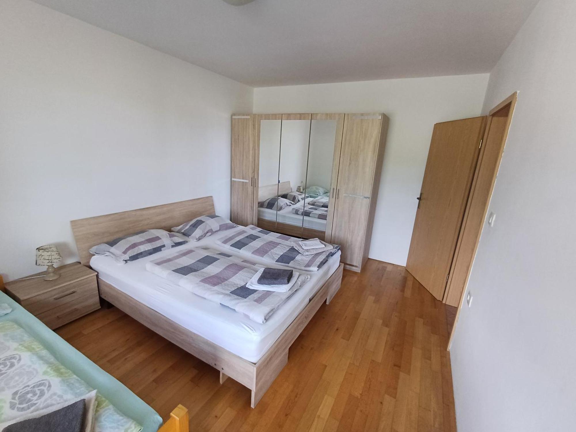 Appartamento The Orange House Izola Esterno foto