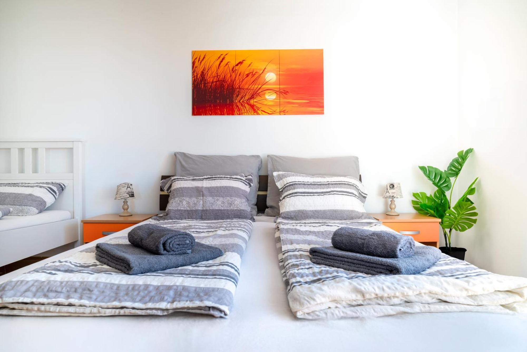 Appartamento The Orange House Izola Esterno foto