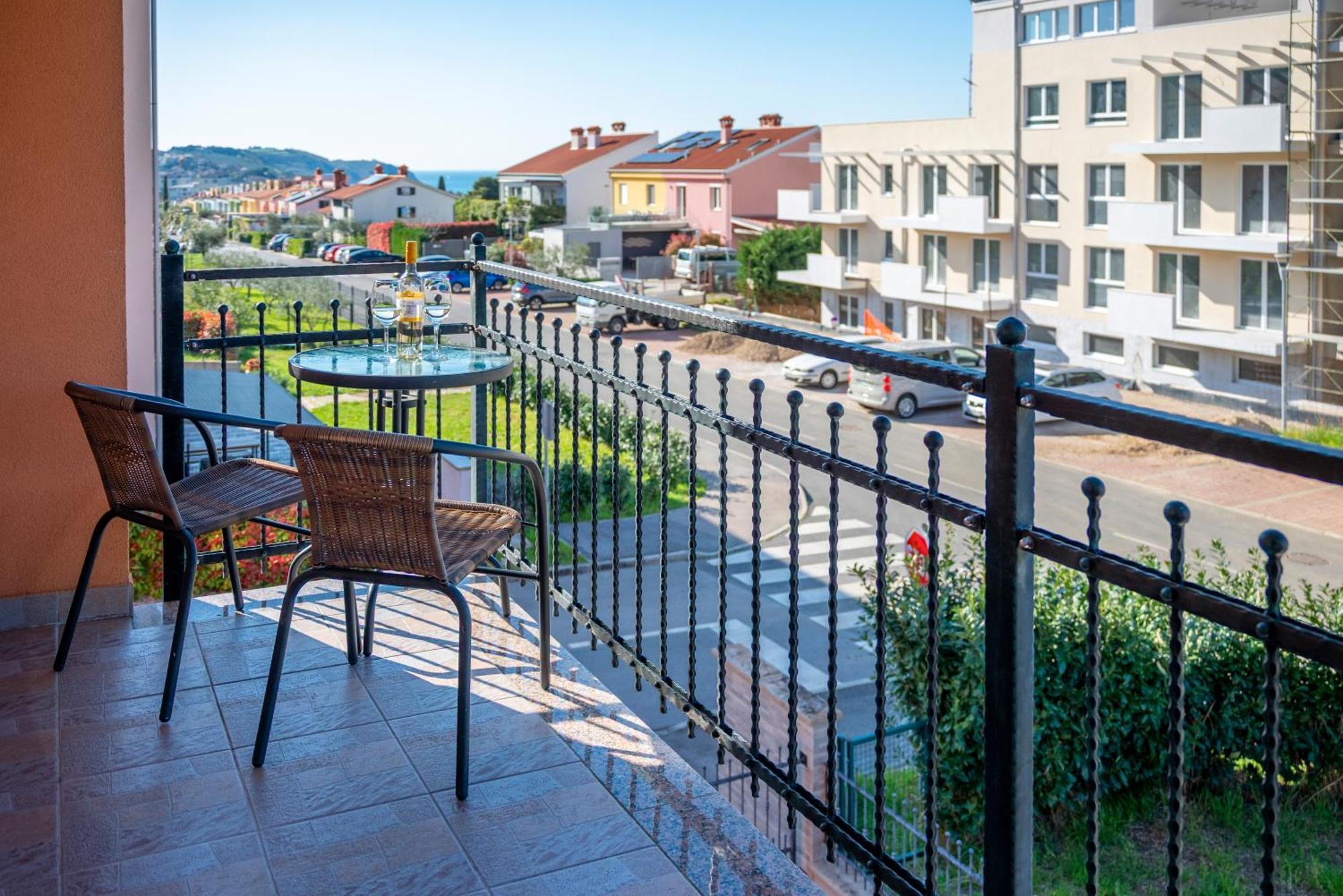 Appartamento The Orange House Izola Esterno foto