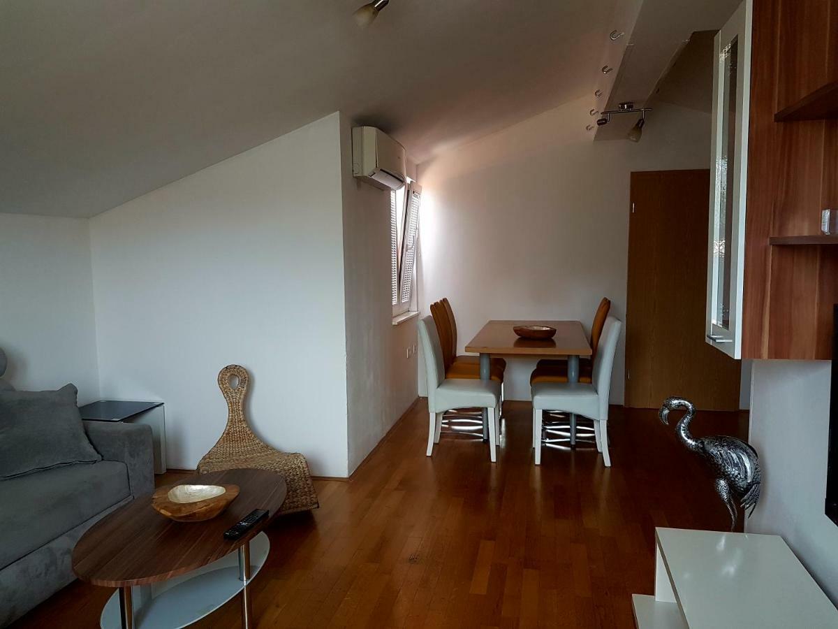 Appartamento The Orange House Izola Esterno foto