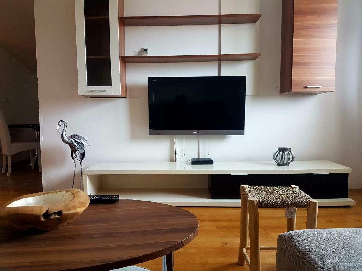 Appartamento The Orange House Izola Esterno foto
