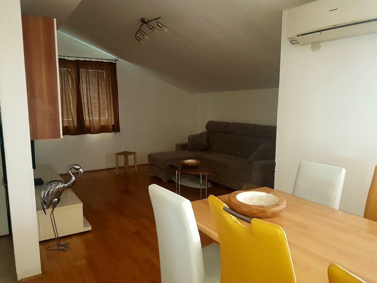 Appartamento The Orange House Izola Esterno foto